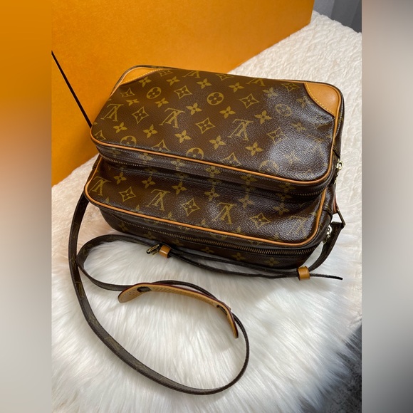 🌸NILE CROSSBODY SHOULDER BAG PURSE MONOGRAM - Picture 5 of 16